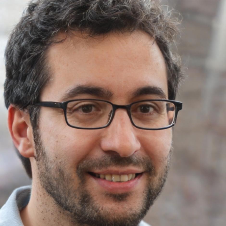Instructor financiar Bogdan Tănase